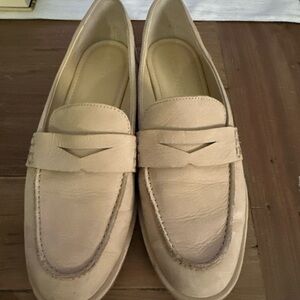 J. McLaughlin Concetta Suede Tan Loafers size 7M